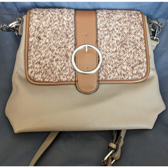 Magnolia and Vine Gray Journey Interchangeable Handbag with Three Flaps - Picture 2 of 10